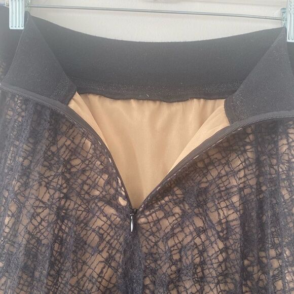 D.EXTERIOR Black & Nude Spider Web Embroidered Plissé Skirt Wool Mix Sheer - Picture 7 of 10